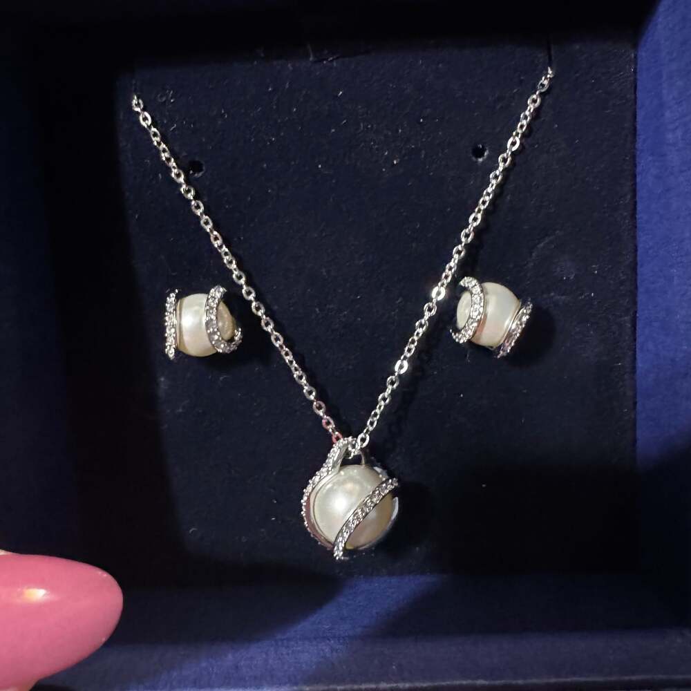 Swarovski  Nude set
White, Rhodium plated